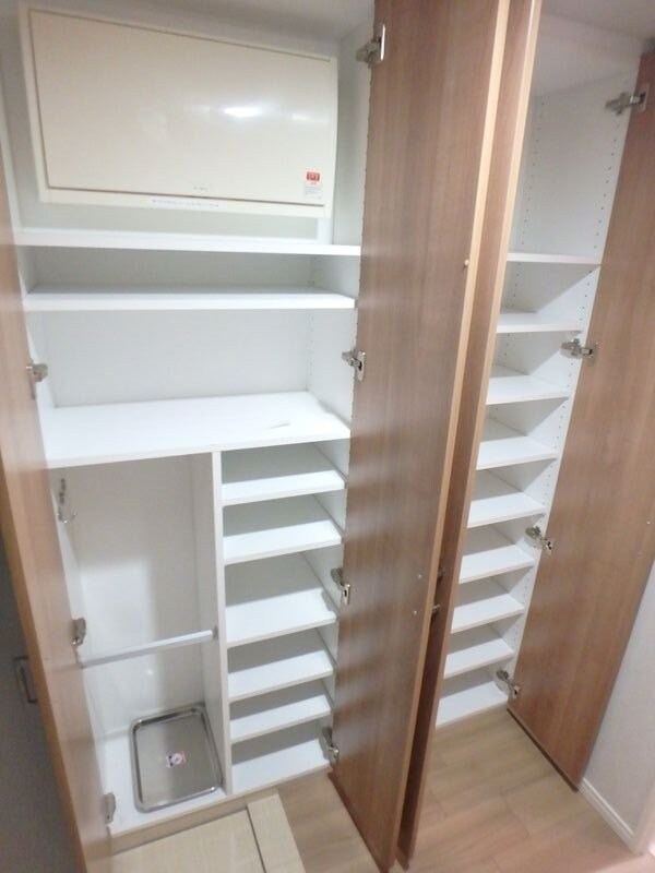 シュロスミーナ晩翠通の物件内観写真