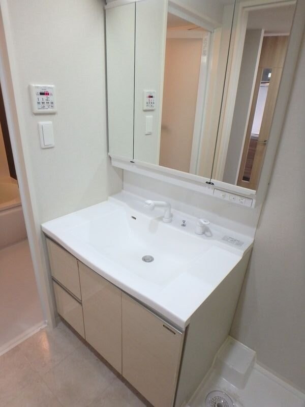 シュロスミーナ晩翠通の物件内観写真