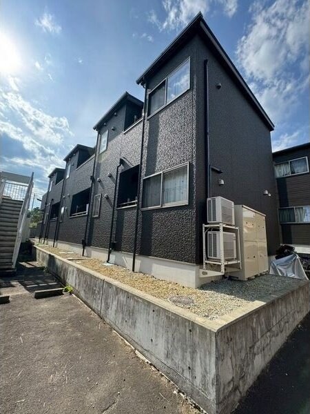 グランクレストB棟の物件外観写真