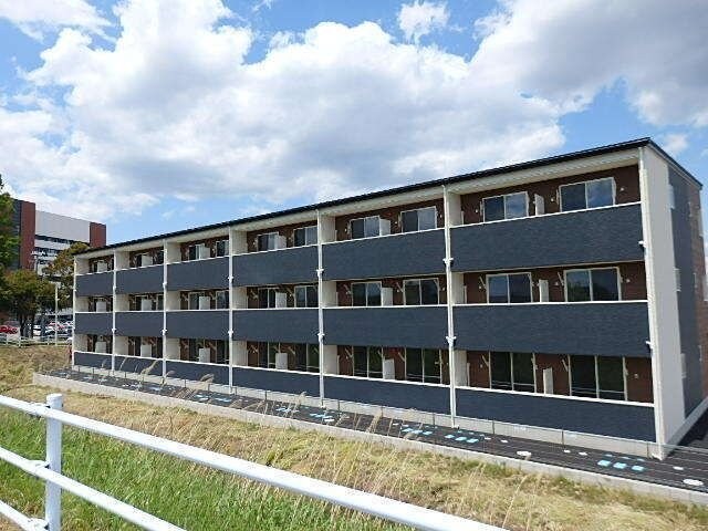 アヴァンセ高砂IIの物件外観写真