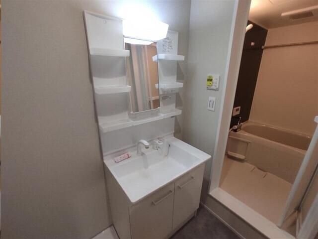 シャルム旭ケ丘イーストの物件内観写真