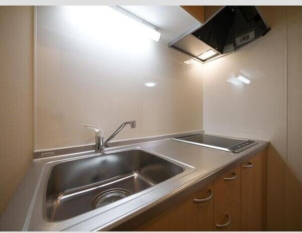 シンセーロ青葉町Ｂ棟の物件内観写真