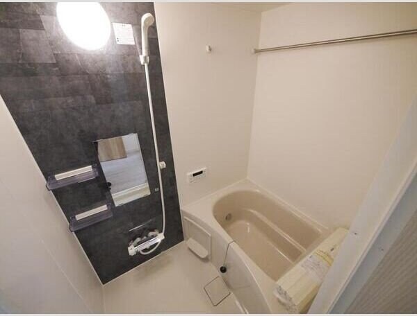 シンセーロ青葉町Ｂ棟の物件内観写真