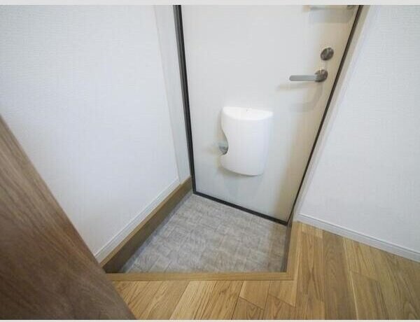 シンセーロ青葉町Ｂ棟の物件内観写真