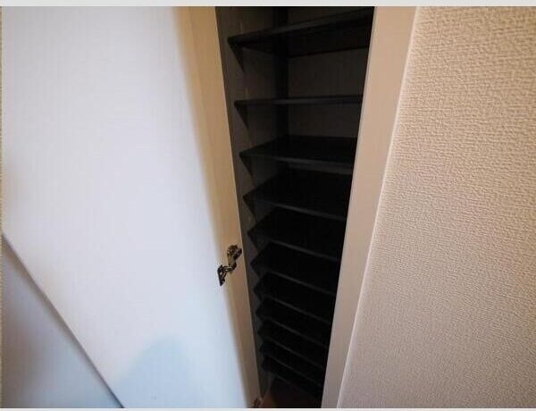 メゾンヤマダの物件内観写真