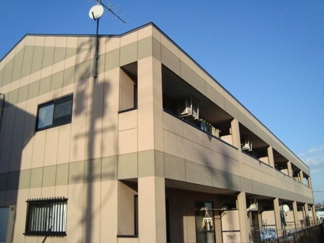 コンフォール１番館の物件外観写真