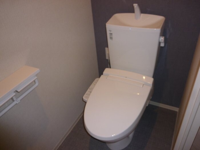 アロッジオ金剛の物件内観写真