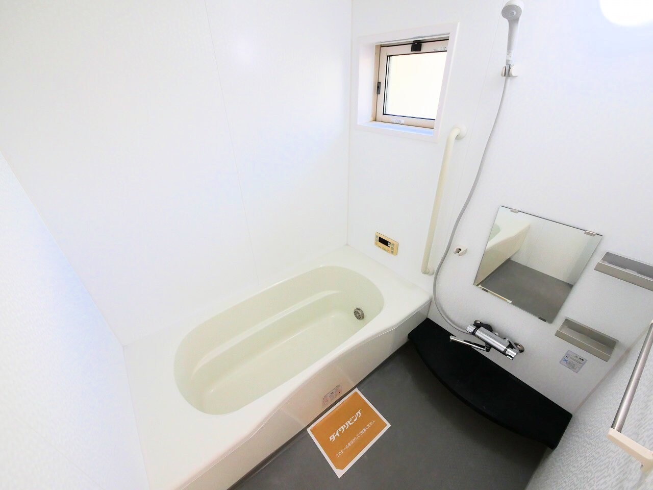 コーポ・ゼルコバの物件内観写真