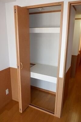 スカイヒルズ川内の物件内観写真