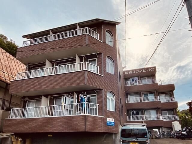 スカイヒルズ川内の物件外観写真