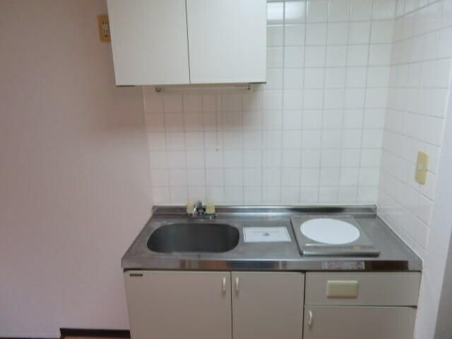 ヴィラ森林公園の物件内観写真