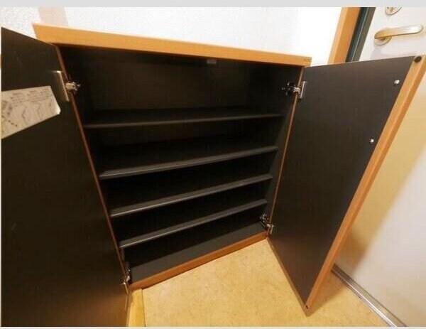 ラフィネ小鶴新田の物件内観写真