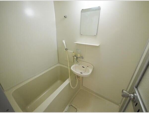 アクセスコート壱番館の物件内観写真