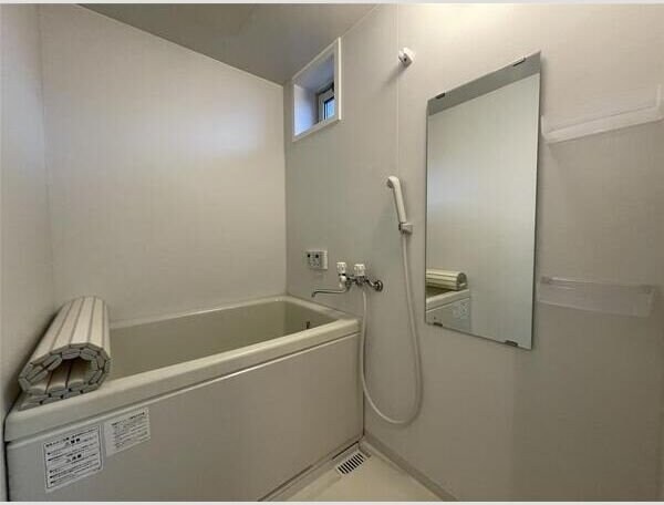 ウエストコートAの物件内観写真