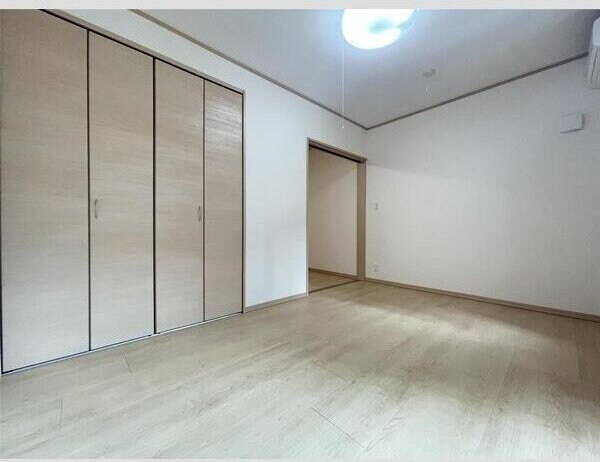 ウエストコートAの物件内観写真