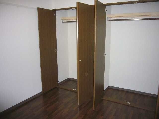 コンフォース荒井の物件内観写真