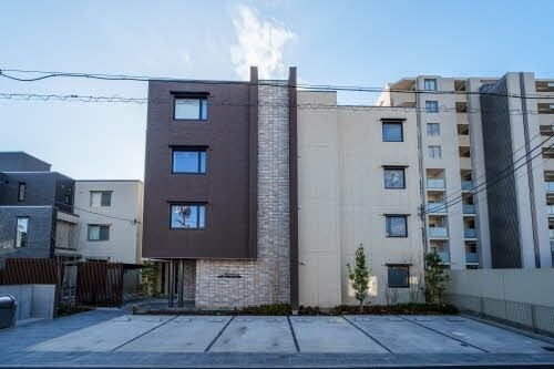 Ｆｏｒｅｎａ上杉の物件外観写真