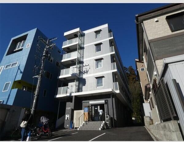 アスコット八幡の物件外観写真