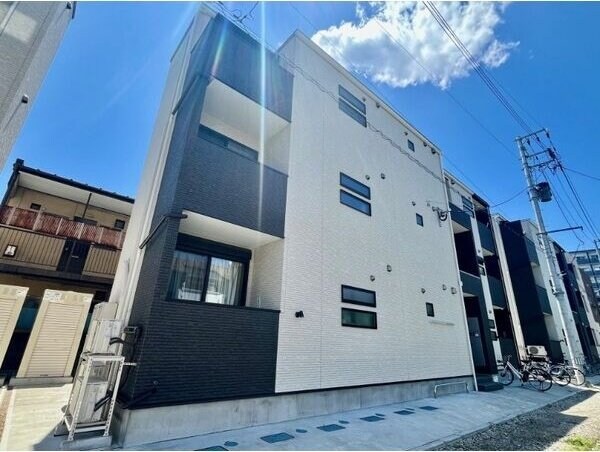 REGALEST First咲(サク)の物件外観写真