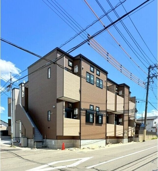 スカイトピア旭ヶ丘の物件外観写真