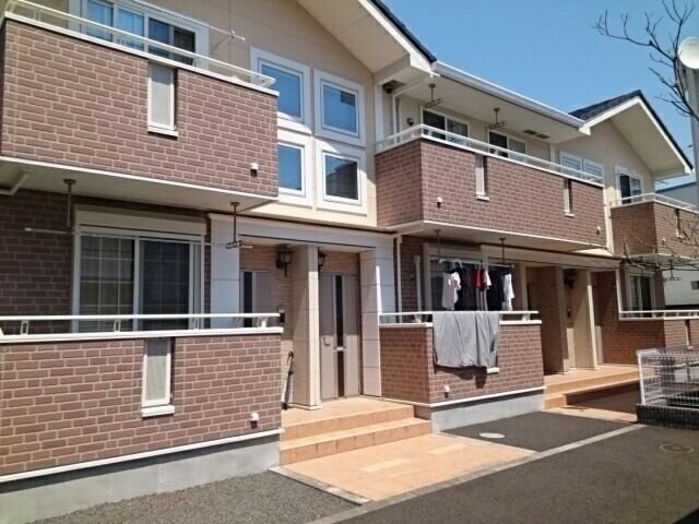 セラーノIの物件外観写真