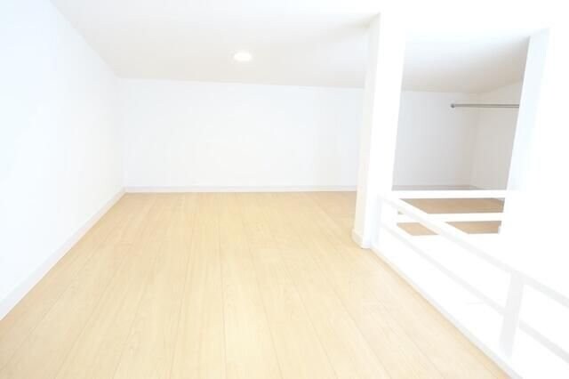 ロイヤルブルーの物件内観写真