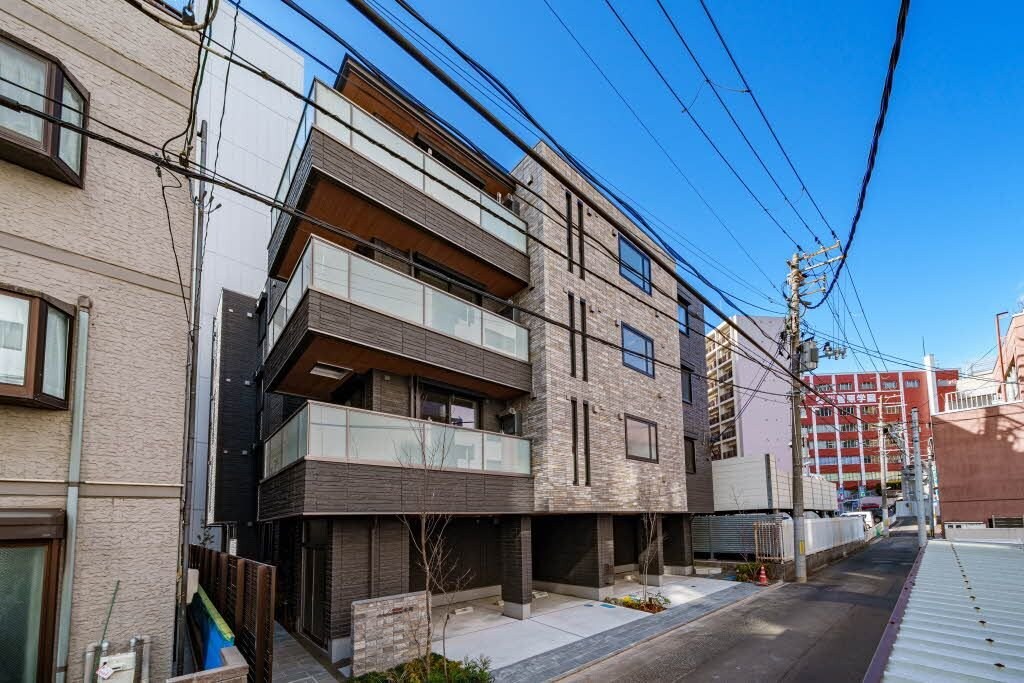 レィディエンス本町の物件外観写真