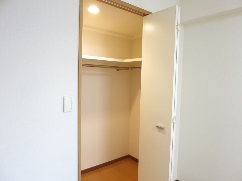 レジディア榴岡　イースト棟の物件内観写真