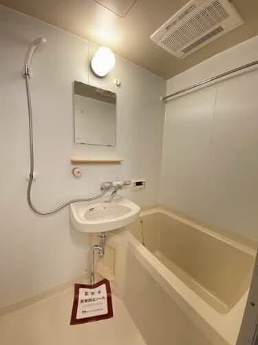 カーム・クウォーターＢの物件内観写真