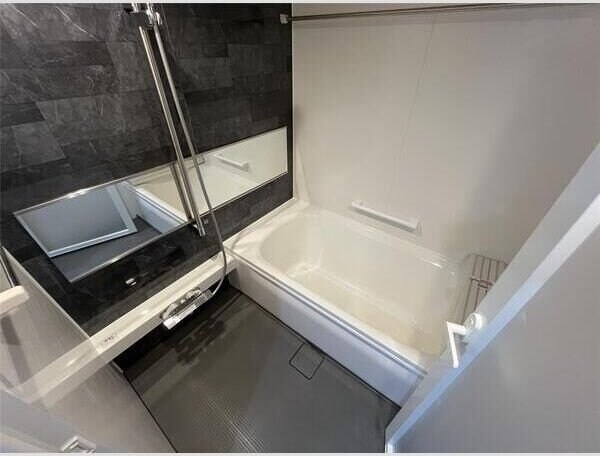 LUANA・AIR・RESIDENCE五橋の物件内観写真