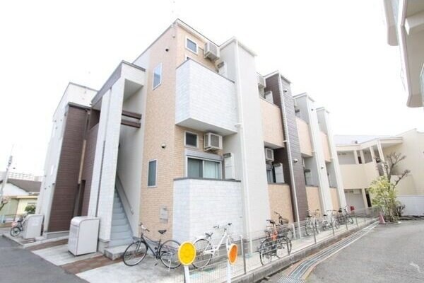 若林ベースの物件外観写真