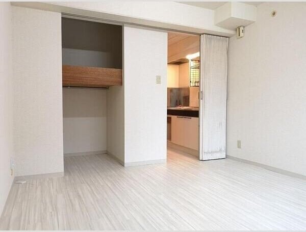 プレステージ・Sの物件内観写真