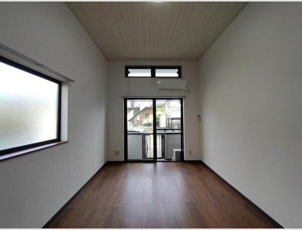 サンスイート八乙女の物件内観写真