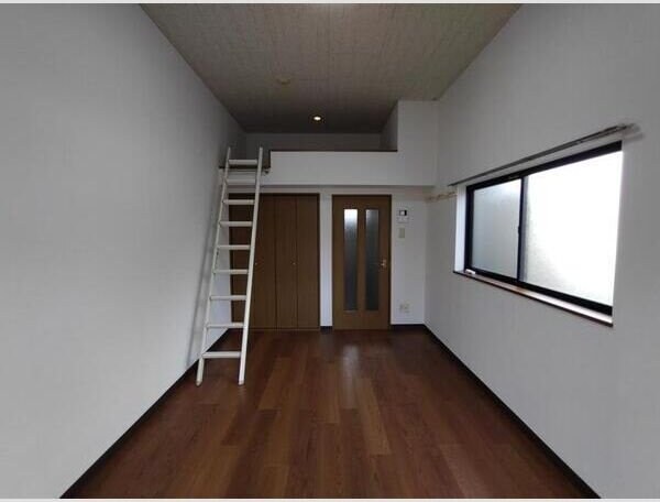 サンスイート八乙女の物件内観写真