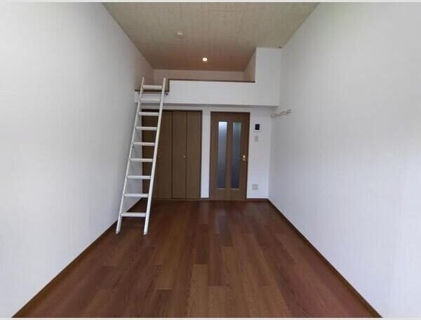 サンスイート八乙女の物件内観写真