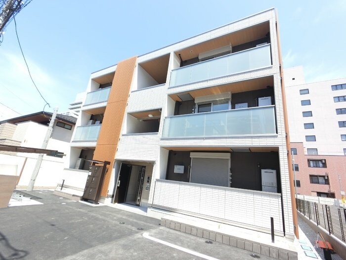 マヌールの物件外観写真