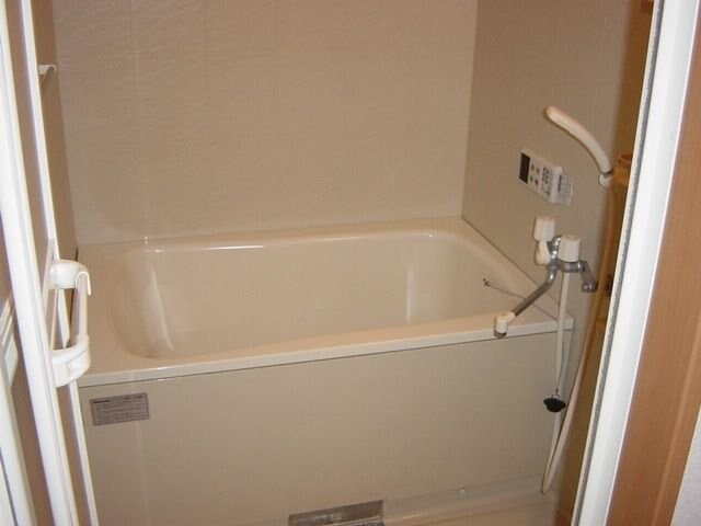 ヒーリングカーサＡの物件内観写真