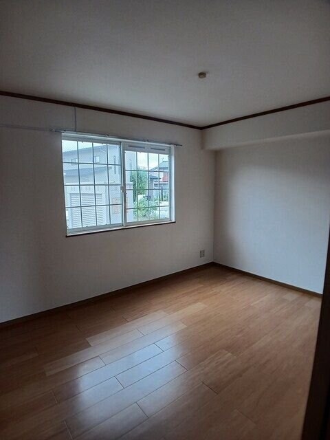 ヴィラ・シャルダンの物件内観写真