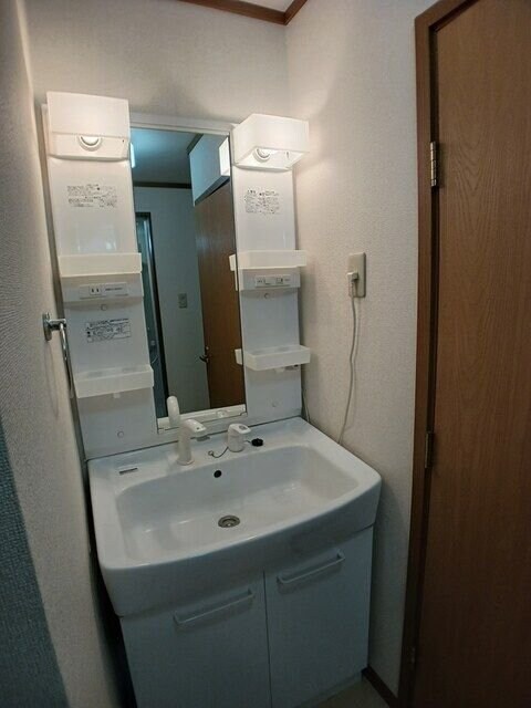 ヴィラ・シャルダンの物件内観写真