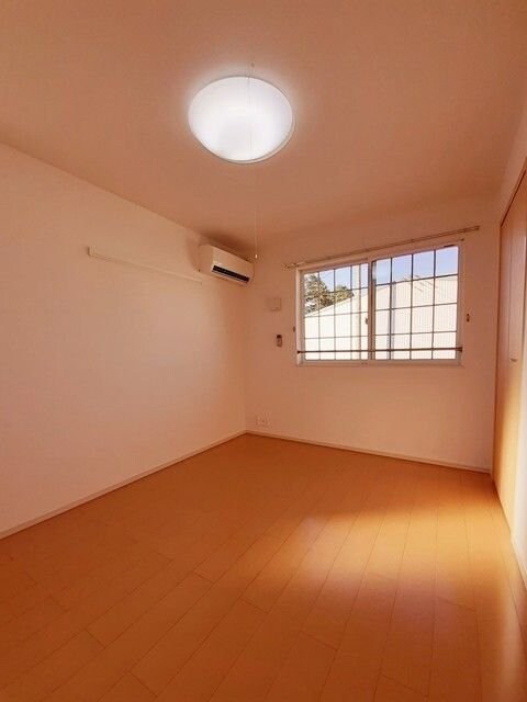 ボヌール　ヴィーロ　Iの物件内観写真