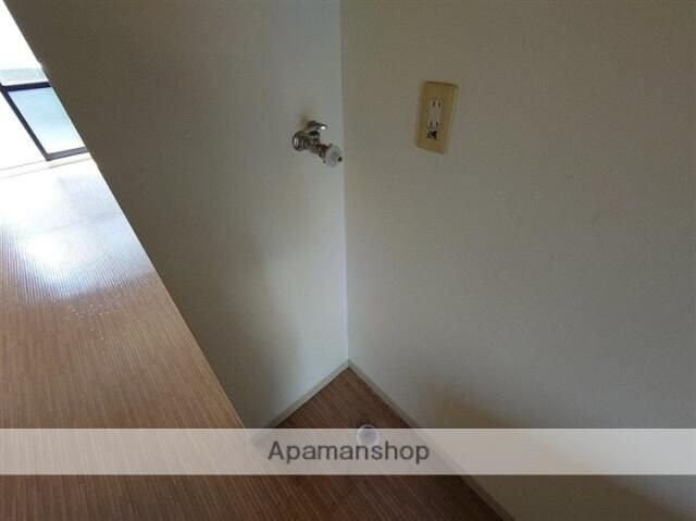 ライヴリＰ・Ｑ・Ｒの物件内観写真