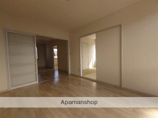 ライヴリタウンの物件内観写真