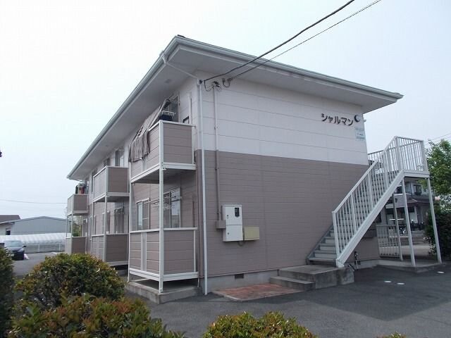 シャルマンの物件外観写真