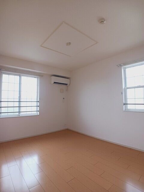 ミニョン・エレガンテの物件内観写真