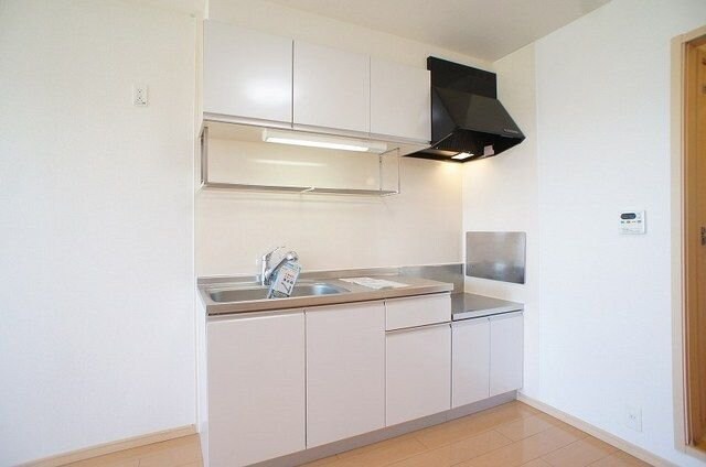 ヴィラ・フォレストＡの物件内観写真