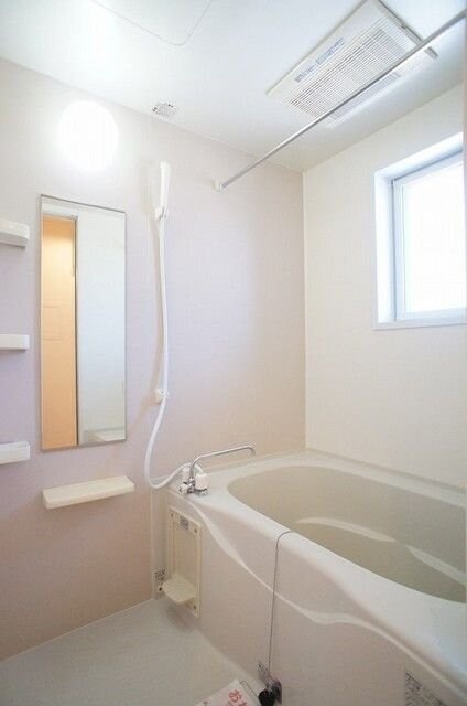 ヴィラ・フォレストＡの物件内観写真