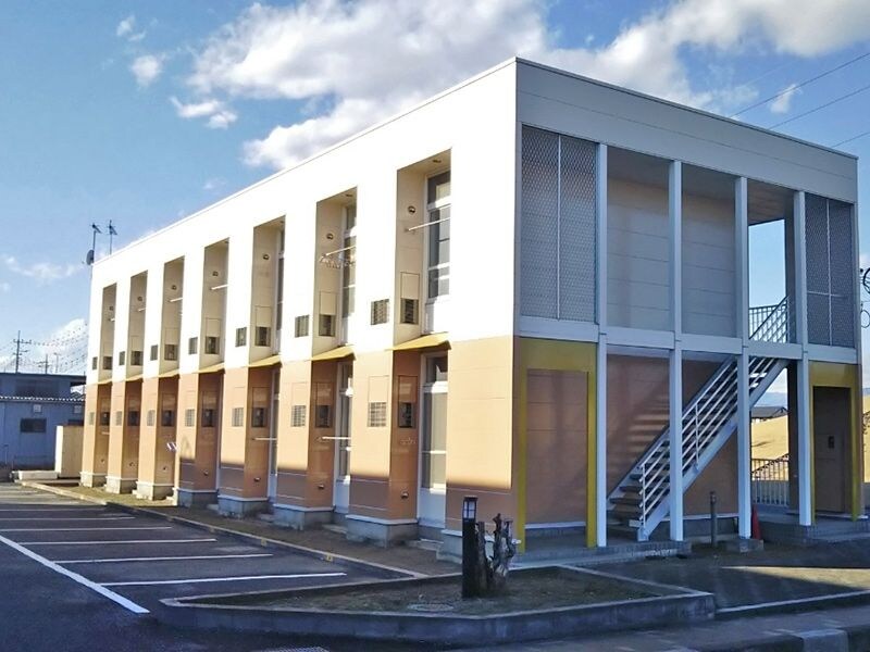 レオパレスグレイスＩの物件外観写真