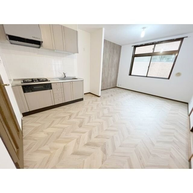 ラヴィータ谷塚駅前Iの物件内観写真