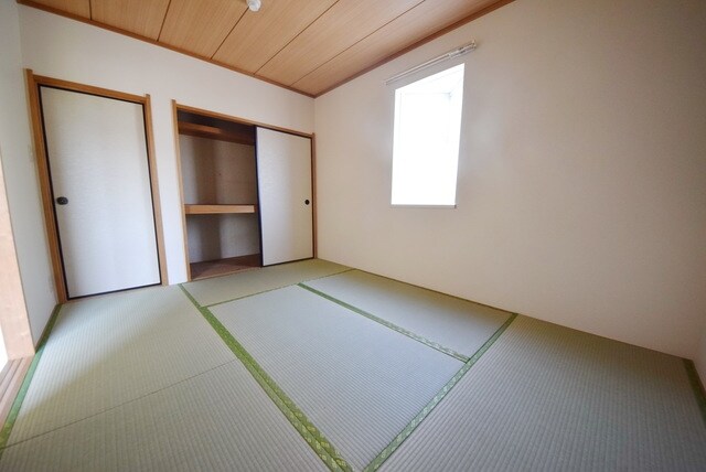 メゾンデリシュウズの物件内観写真