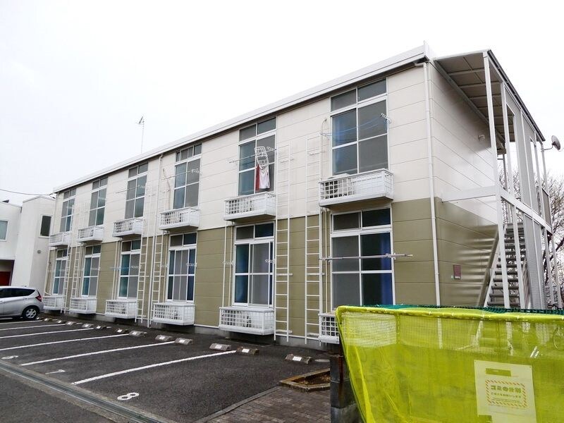 レオパレスアルファの物件外観写真